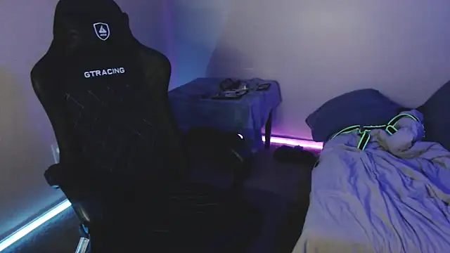 TypicalDepot5 online show from 11/16/25, 03:39