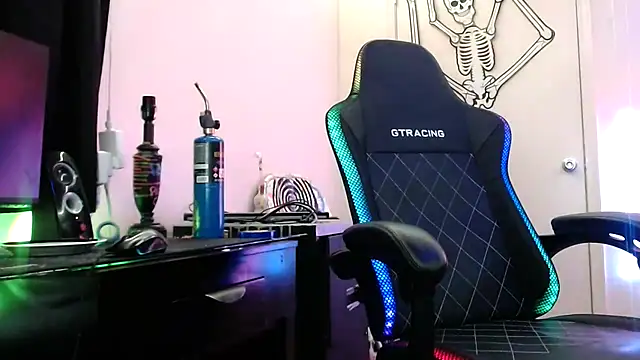 TypicalDepot5 online show from 01/13/26, 10:59