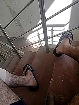 Snapshot of monty935 chatting on 11/09/25, 05:50 monty935 online show from 11/09/25, 05:50