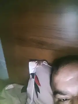 Snapshot of monty935 chatting on 11/18/25, 08:46 monty935 online show from 11/18/25, 08:46