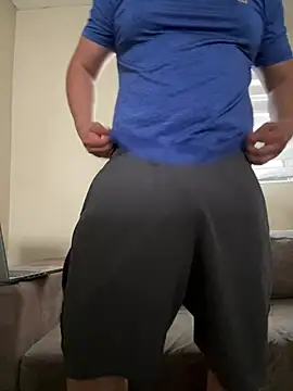 raulgzz4 online show from 05/28/26, 04:37