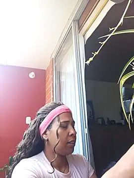 IVONNE COLLINS33 online show from 12/05/25, 02:58