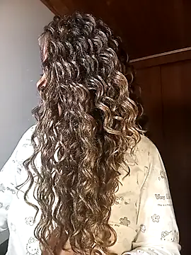 IVONNE COLLINS33 online show from 03/28/26, 01:16