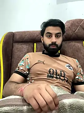 hottestboy03 online show from 01/13/26, 05:57