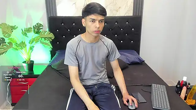 OnlyJos online show from 09/27/25, 08:14