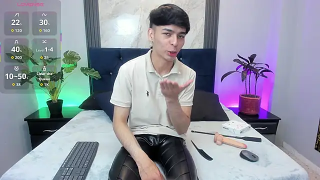 OnlyJos online show from 12/20/25, 06:04