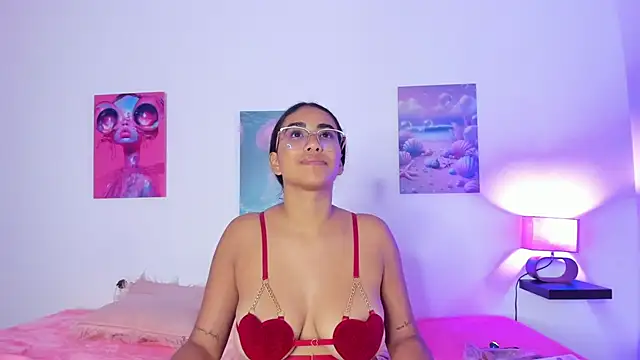 tyra bankss  online show from 10/22/25, 03:07