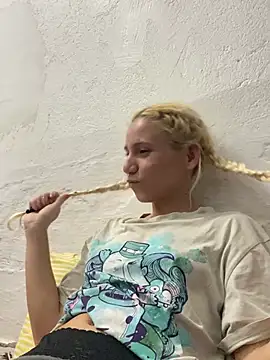 Bruna551 online show from 03/28/26, 02:44