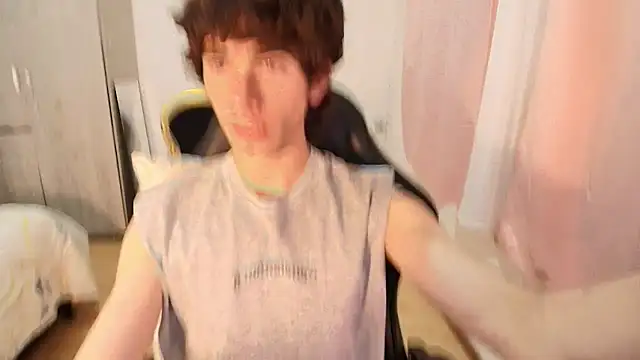 Snapshot of Nude_Boy18 chatting on 09/24/25, 12:14 Nude Boy18 online show from 09/24/25, 12:14