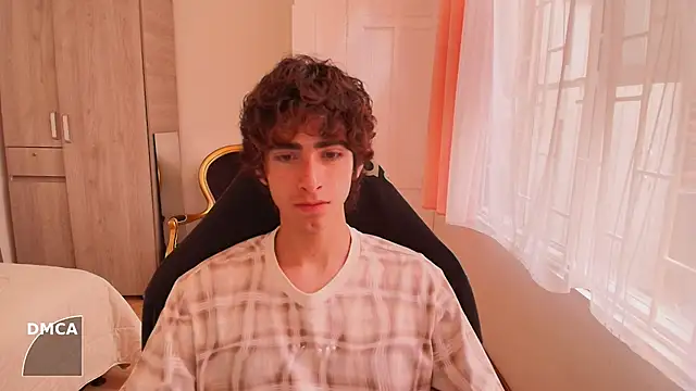 Snapshot of Nude_Boy18 chatting on 09/28/25, 09:42 Nude Boy18 online show from 09/28/25, 09:42