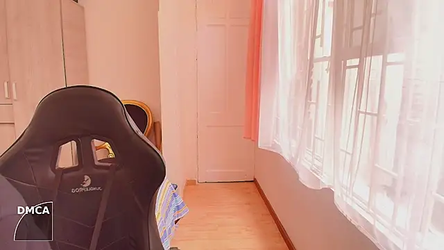 Snapshot of Nude_Boy18 chatting on 10/05/25, 08:29 Nude Boy18 online show from 10/05/25, 08:29