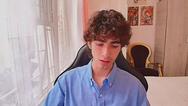 Snapshot of Nude_Boy18 chatting on 10/14/25, 06:52 Nude Boy18 online show from 10/14/25, 06:52