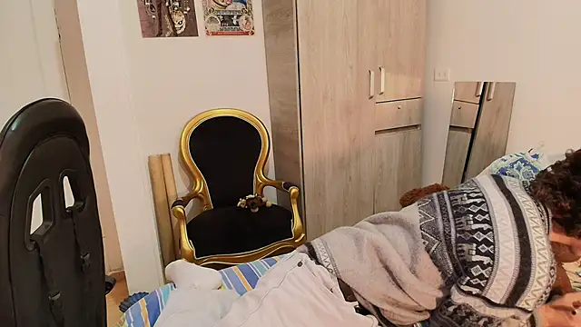 Snapshot of Nude_Boy18 chatting on 10/18/25, 04:48 Nude Boy18 online show from 10/18/25, 04:48