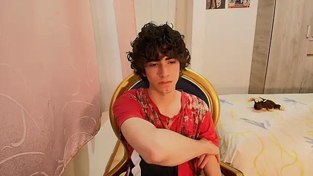 Snapshot of Nude_Boy18 chatting on 11/04/25, 11:15 Nude Boy18 online show from 11/04/25, 11:15