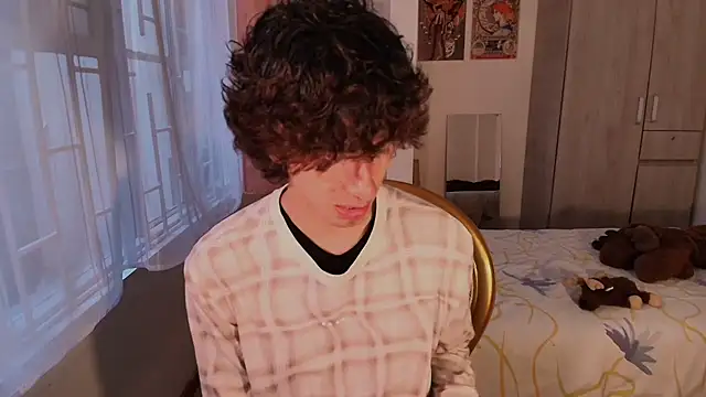 Snapshot of Nude_Boy18 chatting on 11/07/25, 10:10 Nude Boy18 online show from 11/07/25, 10:10