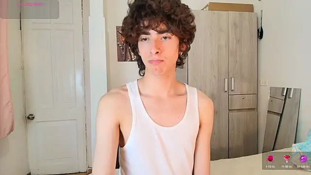 Snapshot of Nude_Boy18 chatting on 11/16/25, 04:07 Nude Boy18 online show from 11/16/25, 04:07