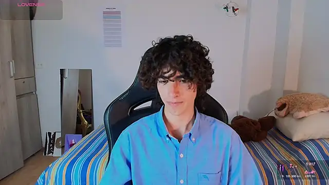 Nude Boy18 online show from 03/05/26, 09:22