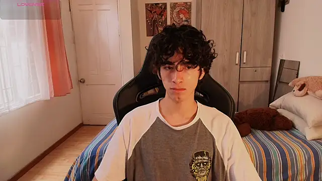 Nude Boy18 online show from 04/13/26, 06:46