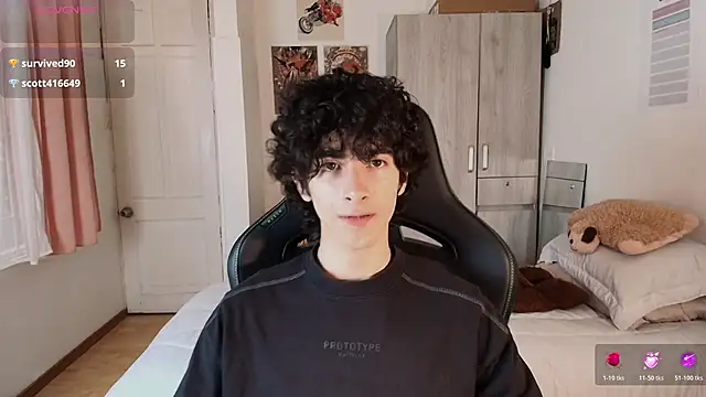 Nude Boy18 online show from 05/25/26, 10:27