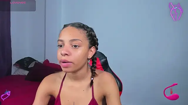 yumi hanna online show from 03/28/26, 02:33