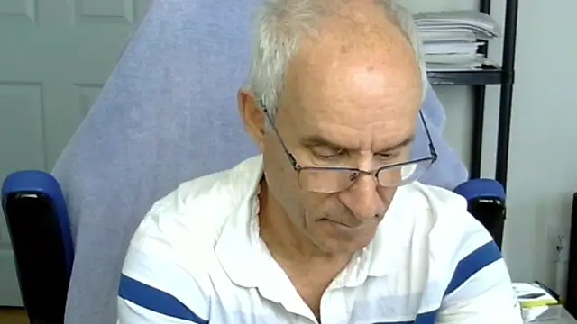 funone1999 online show from 10/12/25, 04:17