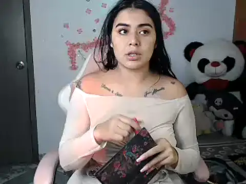 sophiadaza666 online show from 05/01/26, 11:53