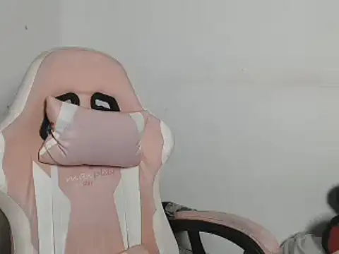 sophiadaza666 online show from 05/19/26, 12:05