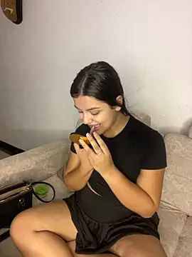 lunita sweet5 online show from 09/10/25, 11:16