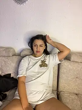 lunita sweet5 online show from 10/18/25, 05:21