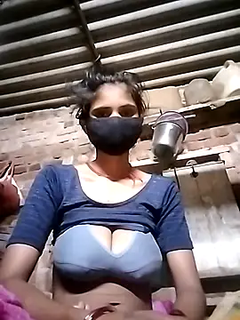 Joshi Love143 online show from 11/05/25, 11:27