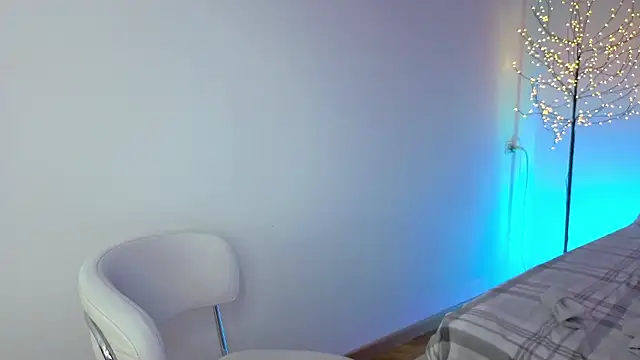 Little mia   online show from 02/22/26, 10:41