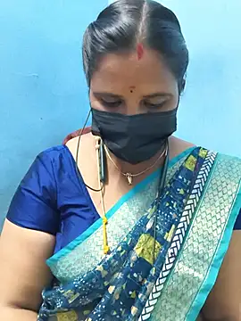 Snapshot of Tamil_Sweety chatting on 07/08/26, 06:56 Tamil Sweety online show from 07/08/26, 06:56