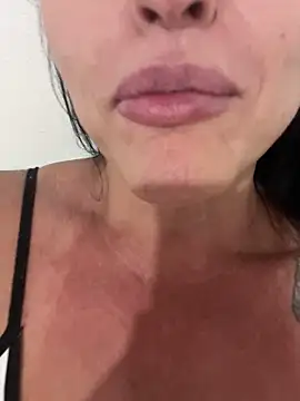 Deusasafada online show from 12/05/25, 08:01