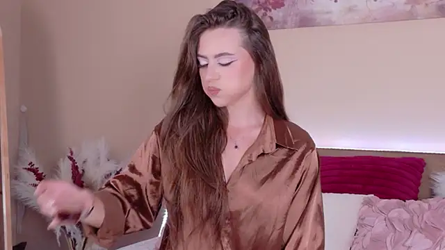 Sienna Voss online show from 04/04/26, 09:56