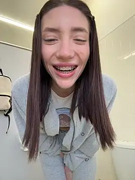 BallerinaCappuccino  online show from 03/04/26, 07:36