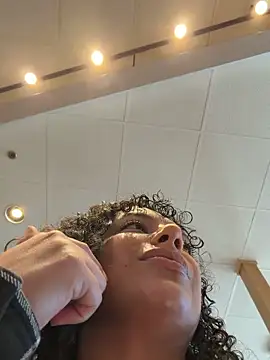 Snapshot of allybluee777 chatting on 02/25/26, 01:32 allybluee777 online show from 02/25/26, 01:32