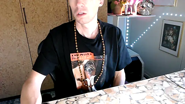 sakiramissy online show from 10/09/25, 11:41