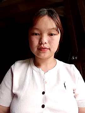 XoiXoi232 online show from 11/07/25, 08:36