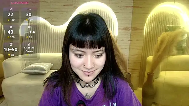 Snapshot of tasty_morita_r chatting on 10/18/25, 01:01 tasty morita r online show from 10/18/25, 01:01