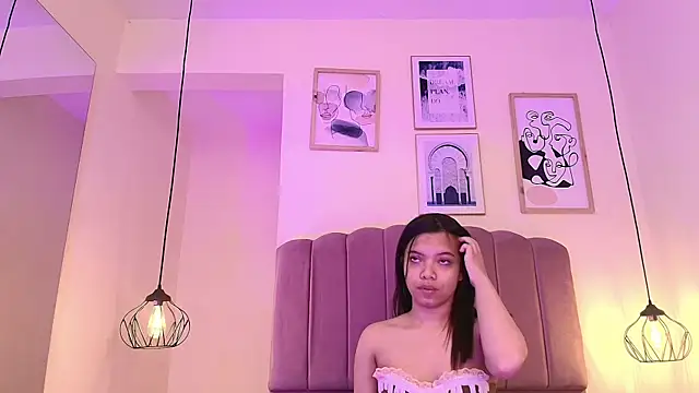 Isabelgh  online show from 12/23/25, 03:26