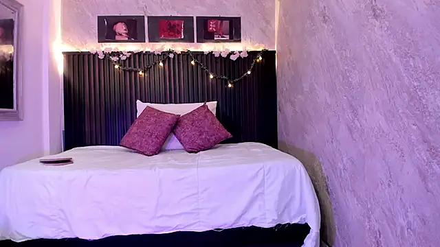 Snapshot of dark__nymph chatting on 09/24/25, 11:46 dark nymph online show from 09/24/25, 11:46