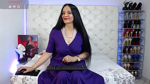 Snapshot of yury_m2_ chatting on 10/17/25, 03:20 yury m2 online show from 10/17/25, 03:20