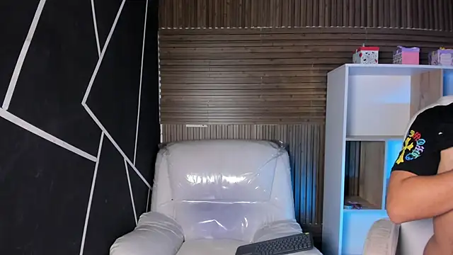 Snapshot of Axel_grey_ chatting on 09/22/25, 12:51 Axel grey online show from 09/22/25, 12:51