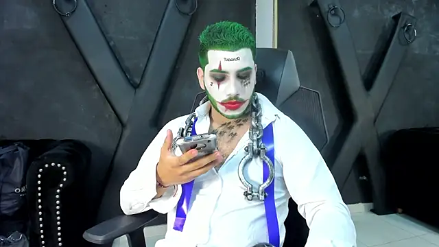 Snapshot of Axel_grey_ chatting on 10/30/25, 12:45 Axel grey online show from 10/30/25, 12:45