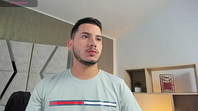 Snapshot of Axel_grey_ chatting on 02/08/26, 12:30 Axel grey online show from 02/08/26, 12:30