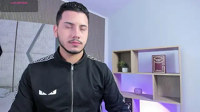 Snapshot of Axel_grey_ chatting on 02/15/26, 12:36 Axel grey online show from 02/15/26, 12:36