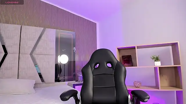 Snapshot of Axel_grey_ chatting on 02/23/26, 12:57 Axel grey online show from 02/23/26, 12:57