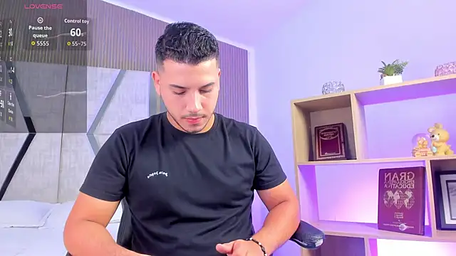 Snapshot of Axel_grey_ chatting on 03/29/26, 01:33 Axel grey online show from 03/29/26, 01:33