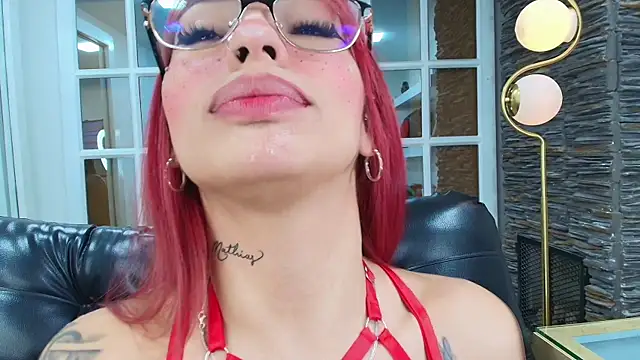 miss   abigail online show from 12/18/25, 02:06