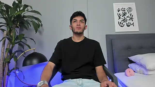 Tylerffoxx online show from 06/10/26, 08:30